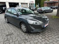 Gebraucht Ford Focus Trend 95 PS (69 kW) 2019 Grau Limousine