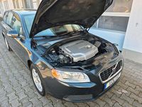 Gebraucht Volvo V70 136 PS (100 kW) 2010 Grau Kombi