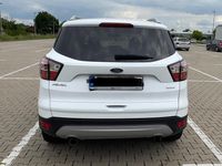 Gebraucht Ford Kuga 120 PS (88 kW) 2018 Weiß SUV