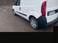 Gebraucht Fiat Doblò Lounge 95 PS (69 kW) 2016 Weiß Van / Kleinbus