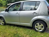 Gebraucht Daihatsu Sirion 91 PS (66 kW) 2009 Silber Kleinwagen