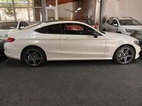 Gebraucht Mercedes C400 AMG line 333 PS (244 kW) 2018 Diamantweiss Coupé