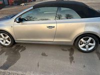 Gebraucht VW Golf Cabriolet Karmann 140 PS (102 kW) 2015 Grau Cabrio