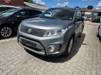 Gebraucht Suzuki Vitara Club 120 PS (88 kW) 2017 Grau SUV