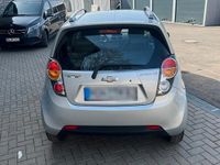 Gebraucht Chevrolet Spark 65 PS (47 kW) 2011 Silber Kleinwagen