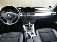 gebraucht BMW 320 i Touring 2011