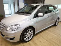 Gebraucht Mercedes B160 95 PS (69 kW) 2011 Silber Van / Kleinbus