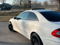 Gebraucht Mercedes CLK320 218 PS (160 kW) 2003 Weiß Coupé