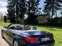Gebraucht BMW 320 Cabriolet 170 PS (125 kW) 2011 Blau Cabrio