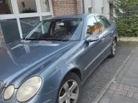 Gebraucht Mercedes E240 Avantgarde 177 PS (130 kW) 2002 Blau Limousine