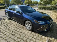 Gebraucht Lexus ES300H Luxury Line 218 PS (160 kW) 2019 Blau Limousine