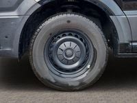 Second-hand VW Crafter 140 CP (102 kW) 2022 Negru Van