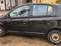 Gebraucht Toyota Yaris 65 PS (47 kW) 2006 Schwarz Kleinwagen
