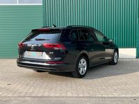 Second-hand VW Golf VIII Life 150 CP (110 kW) 2022 Negru Break