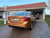 Gebraucht Volvo S60 Momentum 163 PS (119 kW) 2012 Gold Limousine