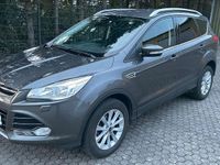 Gebraucht Ford Kuga Titanium 150 PS (110 kW) 2015 Grau SUV