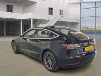 Occasion Tesla Model 3 Standard Range 225 kW (306 ch) 2020 Noir Berline