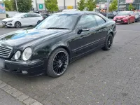 Gebraucht Mercedes CLK200 163 PS (119 kW) 2001 Schwarz Coupé
