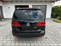 Gebraucht VW Touran Comfortline 140 PS (102 kW) 2015 Schwarz Van / Kleinbus