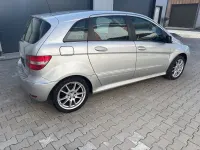 Gebraucht Mercedes B200 136 PS (100 kW) 2009 Silber Van / Kleinbus