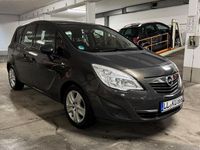 Gebraucht Opel Meriva Design Edition 120 PS (88 kW) 2013 Grau Van / Kleinbus