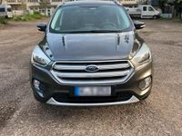 Gebraucht Ford Kuga Sport 150 PS (110 kW) 2017 Grau SUV