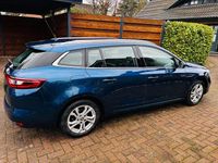 Gebraucht Renault Mégane GrandTour Bose Edition 132 PS (97 kW) 2017 Blau Kombi