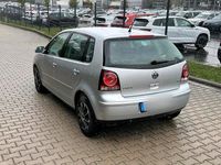Gebraucht VW Polo 75 PS (55 kW) 2005 Silber Kleinwagen