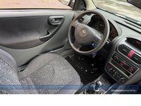 Gebraucht Opel Corsa Basis 58 PS (42 kW) 2000 Blau Limousine