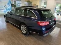 Gebraucht Mercedes E200 Exclusive 150 PS (110 kW) 2017 Blau Limousine