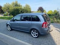 Gebraucht Opel Zafira Design Edition 125 PS (91 kW) 2011 Silber Van / Kleinbus