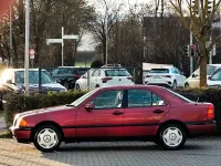 Gebraucht Mercedes C180 Elegance 122 PS (89 kW) 1994 Rot Limousine