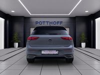 Gebraucht VW Golf VIII Move 131 PS (96 kW) 2024 Mondsteingrau Limousine