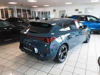 Neu Cupra Leon 150 PS (110 kW) 2026 Blau Limousine