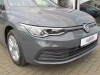 Gebraucht VW Golf VIII Life 150 PS (110 kW) 2023 Grau Kombi