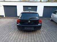 Gebraucht BMW 114 102 PS (75 kW) 2014 Schwarz Kleinwagen