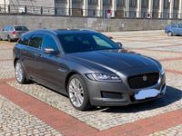 Gebraucht Jaguar XF 241 PS (177 kW) 2018 Gelb Limousine