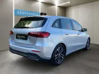 Gebraucht Mercedes B200 163 PS (119 kW) 2025 Silber Kleinwagen