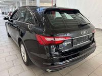 Gebraucht Audi A4 163 PS (119 kW) 2023 Brillantschwarz Kombi