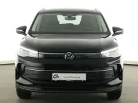 Neu VW Tiguan 150 PS (110 kW) 2026 Grenadillschwarz metallic SUV