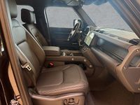 Gebraucht Land Rover Defender HSE Dynamic 349 PS (256 kW) 2026 Schwarz SUV