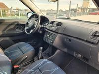 Gebraucht Skoda Fabia 105 PS (77 kW) 2013 Blau Kleinwagen