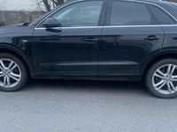 Second-hand Audi Q3 S-Line 220 CP (161 kW) 2015 Negru SUV