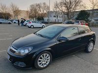 Gebraucht Opel Astra 106 PS (77 kW) 2006 Schwarz Coupé