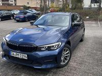 Usata BMW 318 150 CV (110 kW) 2021 Blu Station wagon