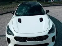 Gebraucht Kia Stinger Plus 508 PS (373 kW) 2021 Weiß Kleinwagen
