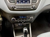 Gebraucht Hyundai i20 101 PS (74 kW) 2019 Silber Limousine