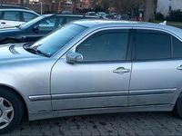 Gebraucht Mercedes E200 116 PS (85 kW) 2000 Silber Limousine