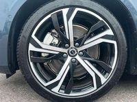 Gebraucht Volvo V60 Plus 455 PS (334 kW) 2025 Blau Kombi