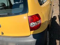 Gebraucht VW Fox 54 PS (39 kW) 2009 Gelb Kleinwagen